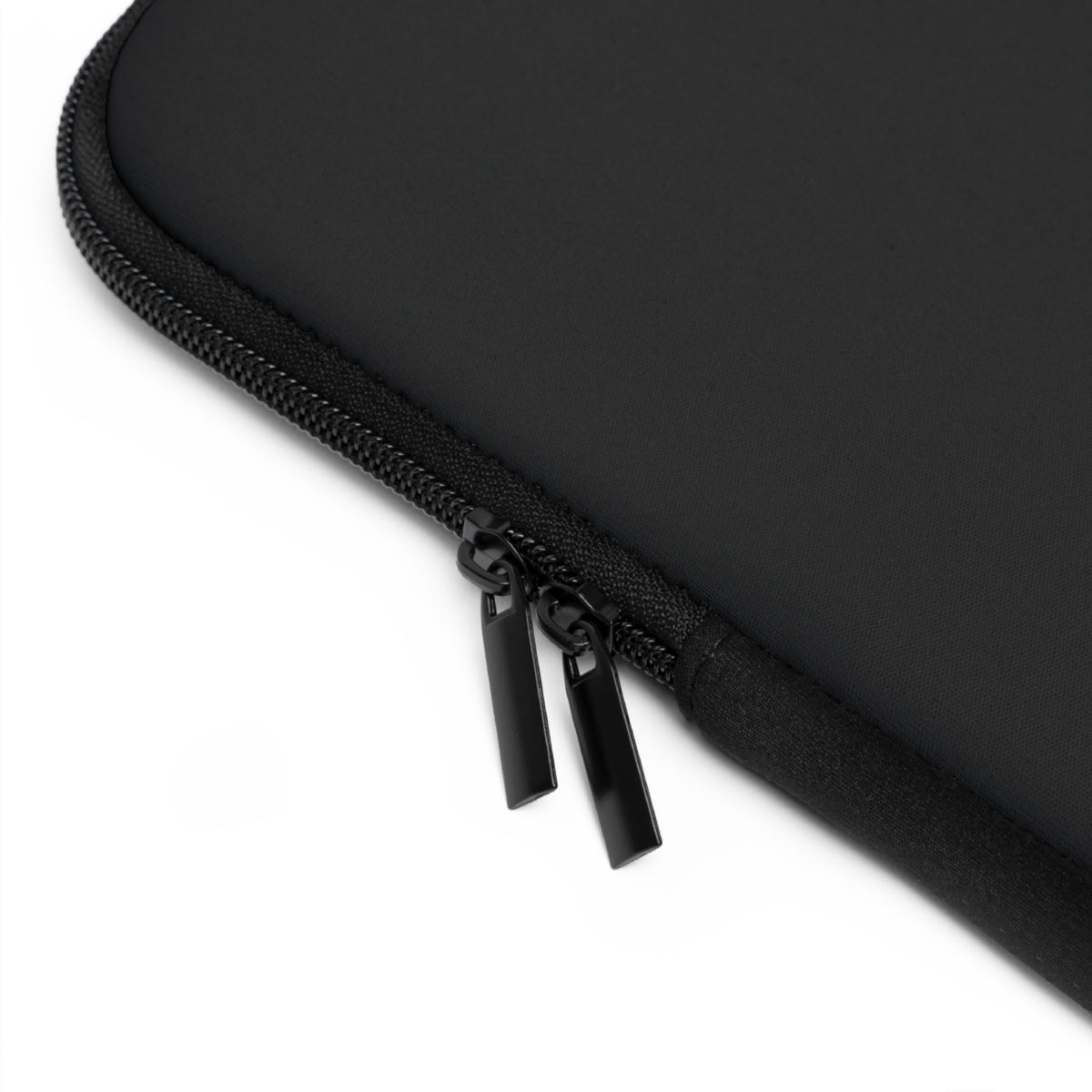 Minimal Black Laptop Sleeve – Water-Resistant Neoprene Protective Case